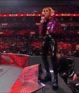 WWE_Monday_Night_RAW_2022_07_11_720p_HDTV_x264-Star_mkv_002230810.jpg