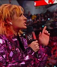 WWE_Monday_Night_RAW_2022_07_11_720p_HDTV_x264-Star_mkv_002233210.jpg