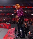 WWE_Monday_Night_RAW_2022_07_11_720p_HDTV_x264-Star_mkv_002253610.jpg