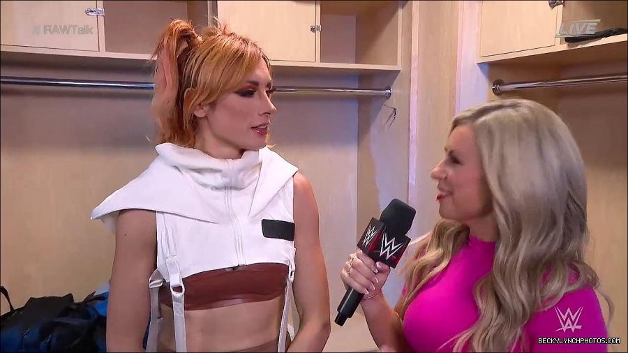 WWE_Raw_Talk_2022_07_18_720p_WEB_h264-HEEL_mp4_001253787.jpg