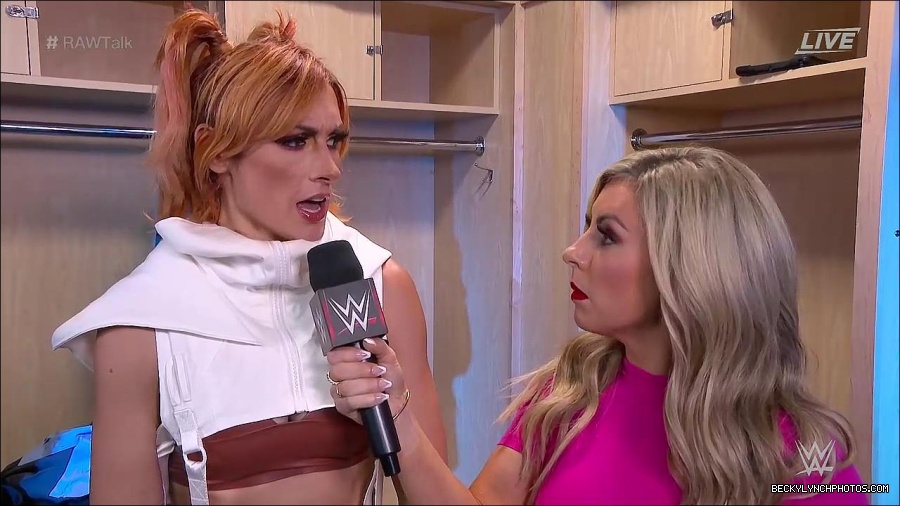 WWE_Raw_Talk_2022_07_18_720p_WEB_h264-HEEL_mp4_001269387.jpg