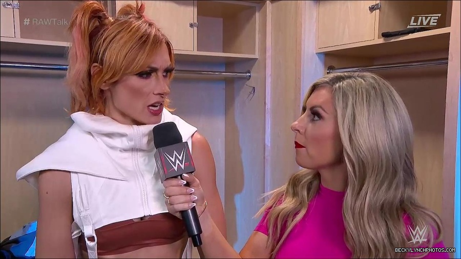 WWE_Raw_Talk_2022_07_18_720p_WEB_h264-HEEL_mp4_001271387.jpg