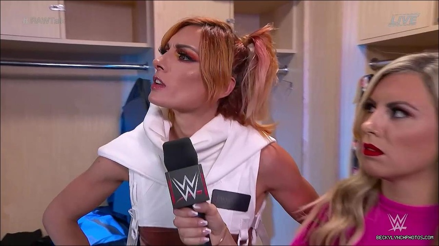 WWE_Raw_Talk_2022_07_18_720p_WEB_h264-HEEL_mp4_001312587.jpg