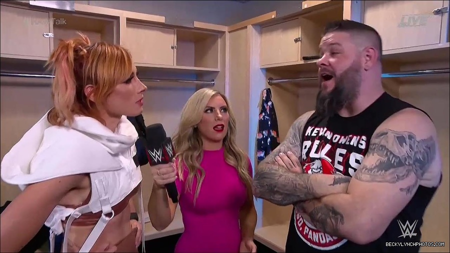 WWE_Raw_Talk_2022_07_18_720p_WEB_h264-HEEL_mp4_001320587.jpg