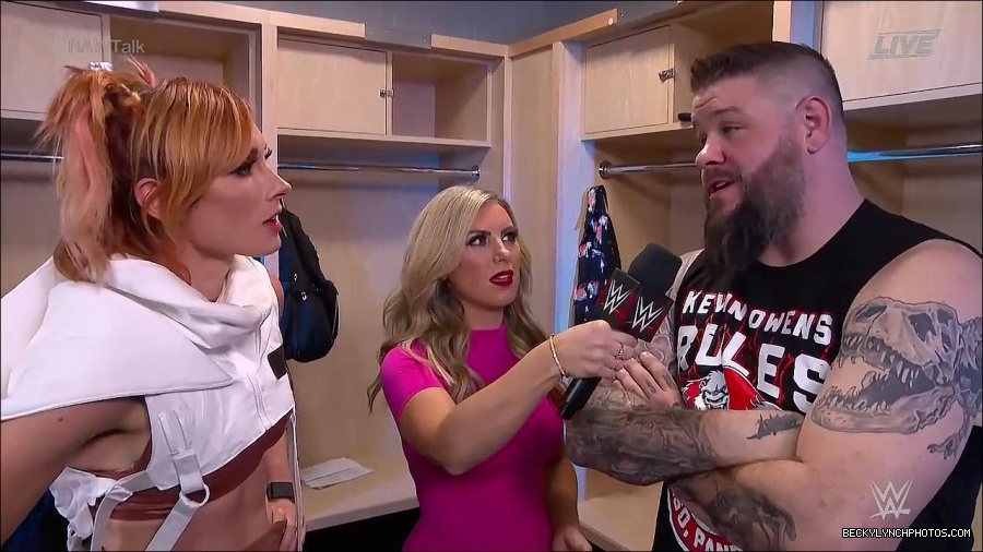 WWE_Raw_Talk_2022_07_18_720p_WEB_h264-HEEL_mp4_001321387.jpg