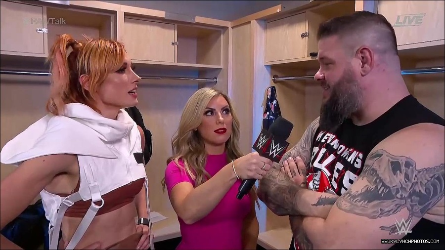 WWE_Raw_Talk_2022_07_18_720p_WEB_h264-HEEL_mp4_001326587.jpg