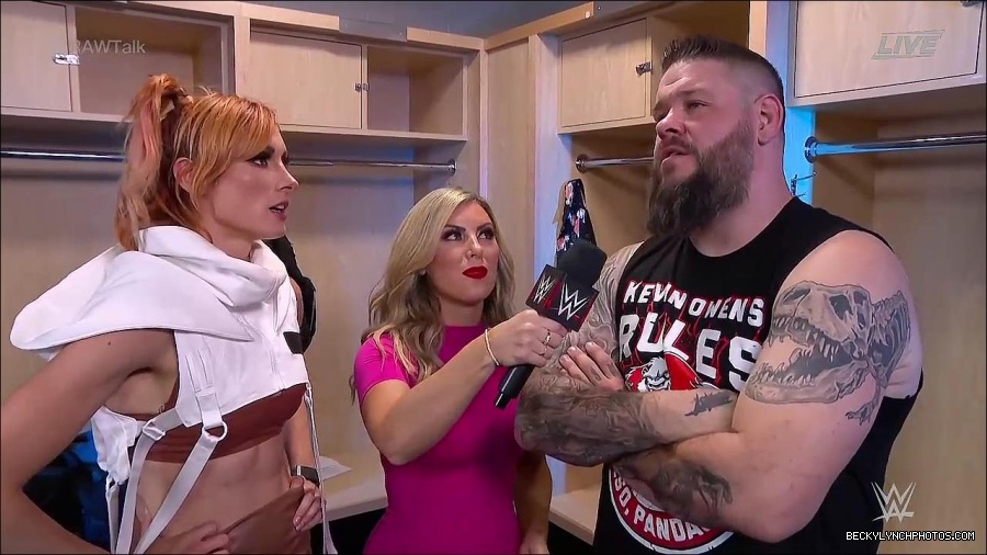 WWE_Raw_Talk_2022_07_18_720p_WEB_h264-HEEL_mp4_001329387.jpg