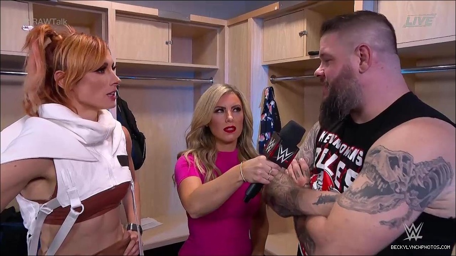 WWE_Raw_Talk_2022_07_18_720p_WEB_h264-HEEL_mp4_001332187.jpg