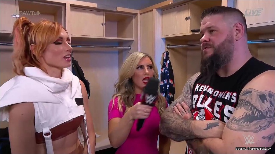 WWE_Raw_Talk_2022_07_18_720p_WEB_h264-HEEL_mp4_001336587.jpg