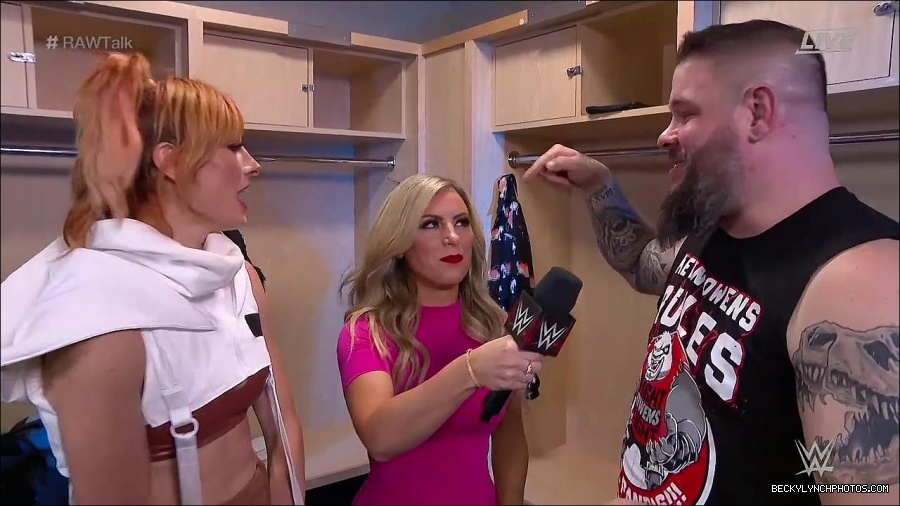 WWE_Raw_Talk_2022_07_18_720p_WEB_h264-HEEL_mp4_001338987.jpg