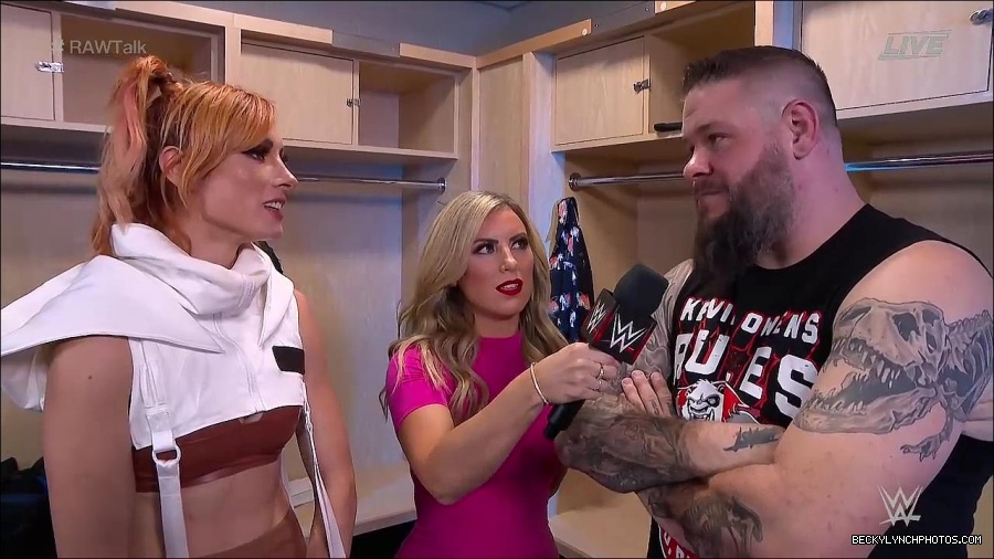 WWE_Raw_Talk_2022_07_18_720p_WEB_h264-HEEL_mp4_001342987.jpg