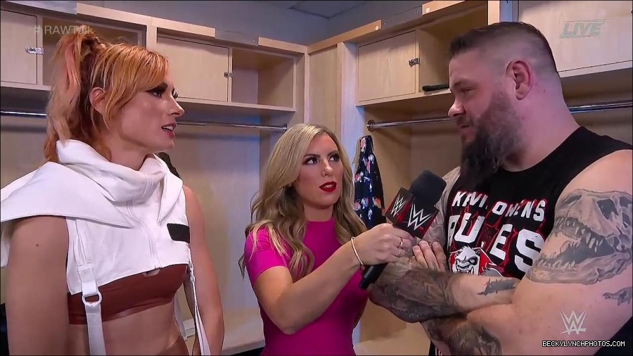 WWE_Raw_Talk_2022_07_18_720p_WEB_h264-HEEL_mp4_001343787.jpg