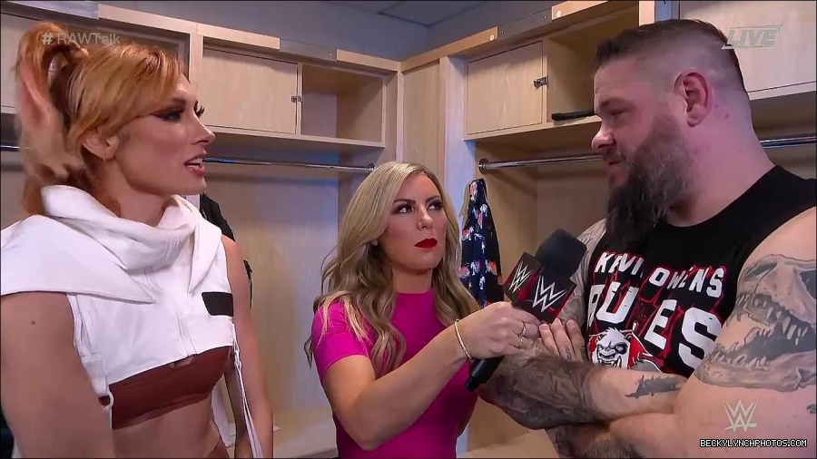 WWE_Raw_Talk_2022_07_18_720p_WEB_h264-HEEL_mp4_001344187.jpg