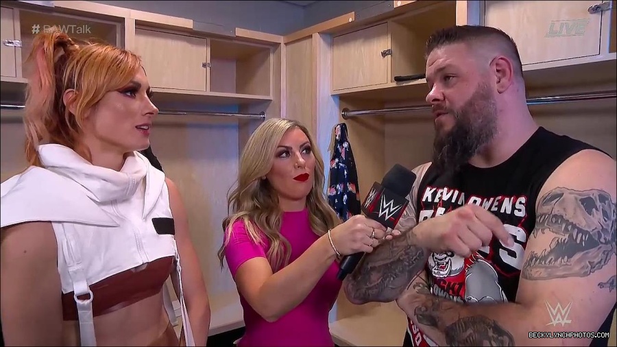 WWE_Raw_Talk_2022_07_18_720p_WEB_h264-HEEL_mp4_001351387.jpg