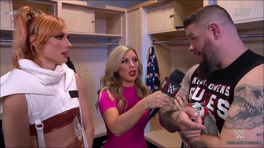 WWE_Raw_Talk_2022_07_18_720p_WEB_h264-HEEL_mp4_001353787.jpg
