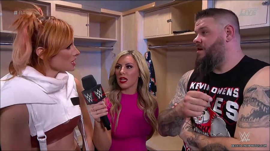 WWE_Raw_Talk_2022_07_18_720p_WEB_h264-HEEL_mp4_001355387.jpg