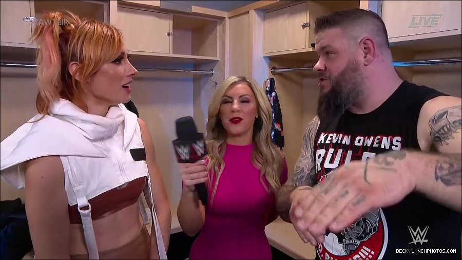 WWE_Raw_Talk_2022_07_18_720p_WEB_h264-HEEL_mp4_001360987.jpg
