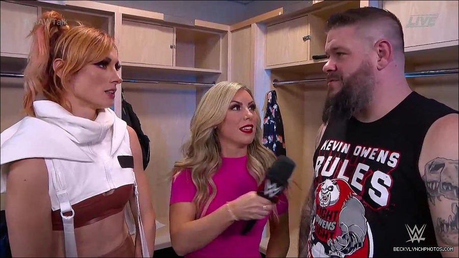 WWE_Raw_Talk_2022_07_18_720p_WEB_h264-HEEL_mp4_001371387.jpg