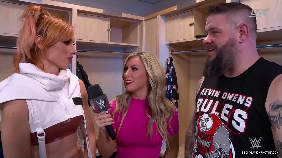 WWE_Raw_Talk_2022_07_18_720p_WEB_h264-HEEL_mp4_001372587.jpg