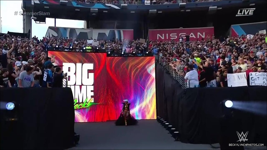 WWE_SummerSlam_2022_720p_WEB_h264-HEEL_mp4_000270487.jpg