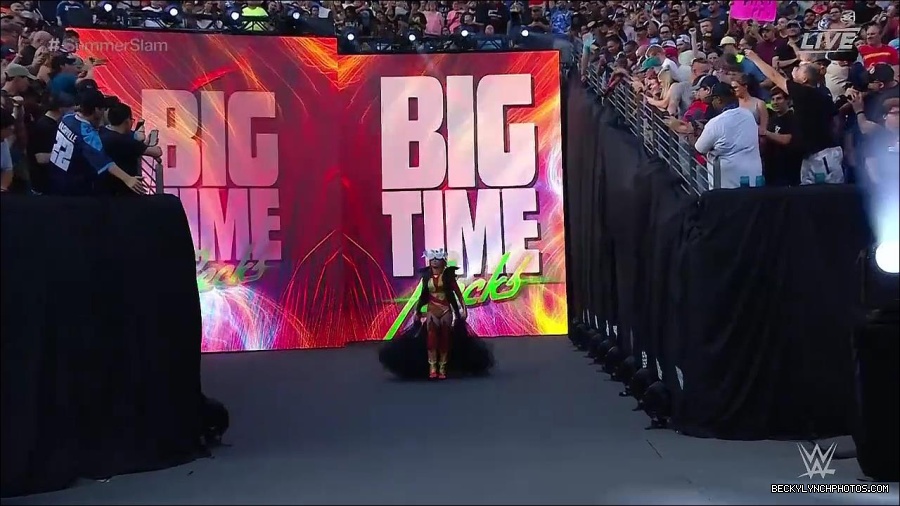 WWE_SummerSlam_2022_720p_WEB_h264-HEEL_mp4_000272487.jpg