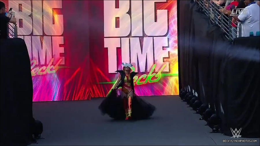 WWE_SummerSlam_2022_720p_WEB_h264-HEEL_mp4_000274487.jpg