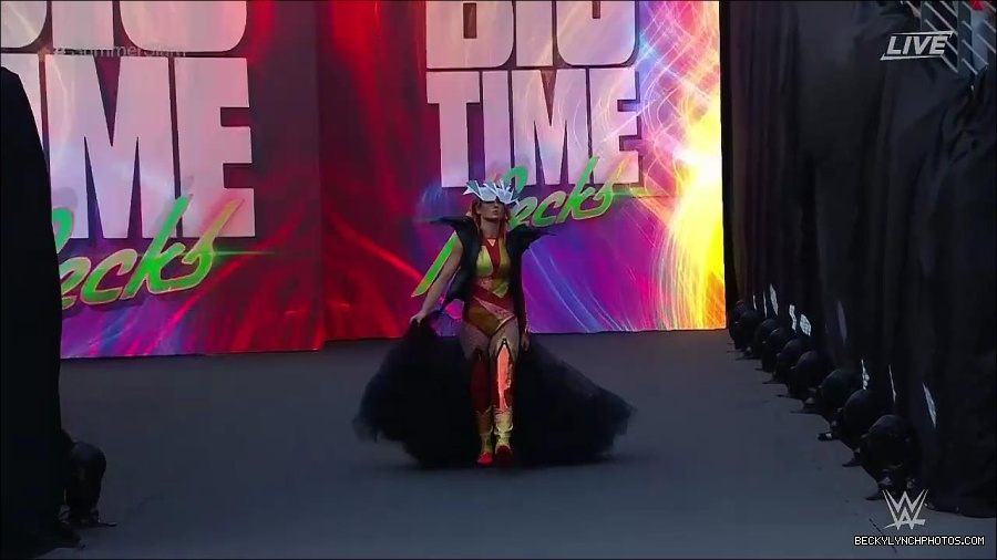 WWE_SummerSlam_2022_720p_WEB_h264-HEEL_mp4_000275687.jpg