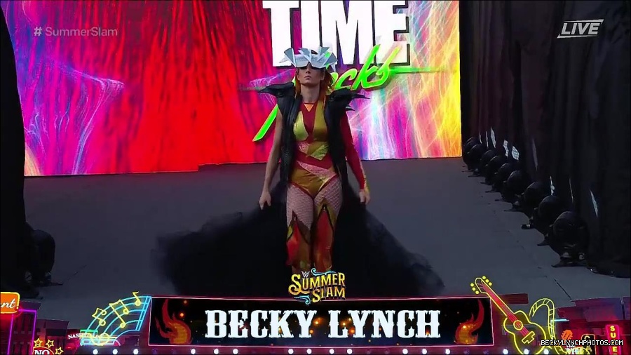 WWE_SummerSlam_2022_720p_WEB_h264-HEEL_mp4_000279687.jpg