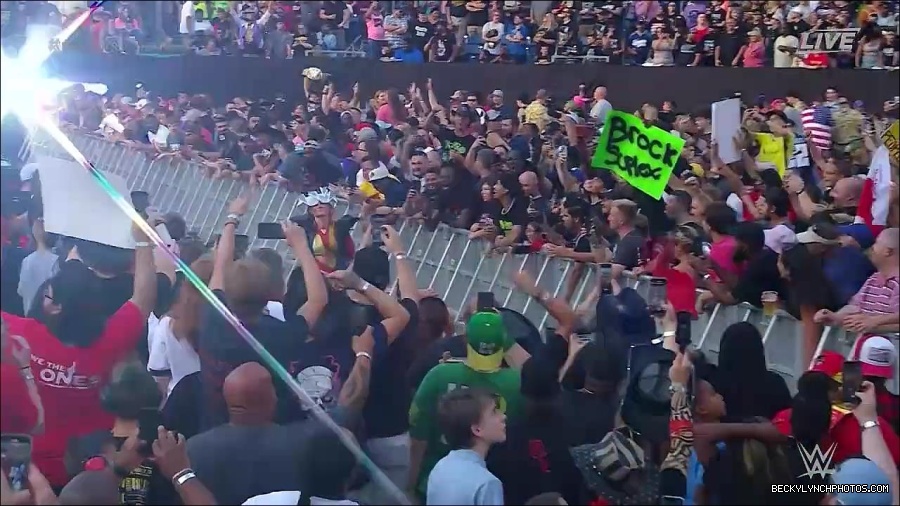 WWE_SummerSlam_2022_720p_WEB_h264-HEEL_mp4_000309287.jpg
