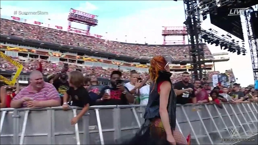 WWE_SummerSlam_2022_720p_WEB_h264-HEEL_mp4_000315687.jpg