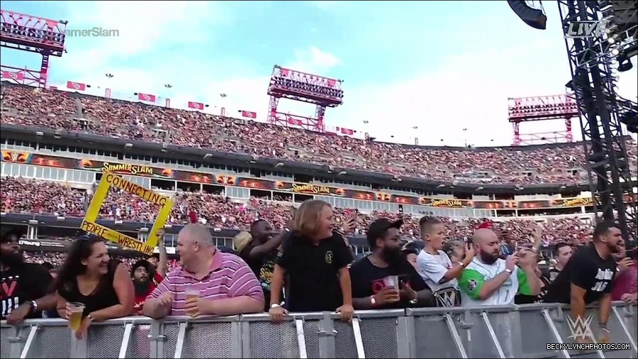 WWE_SummerSlam_2022_720p_WEB_h264-HEEL_mp4_000317287.jpg