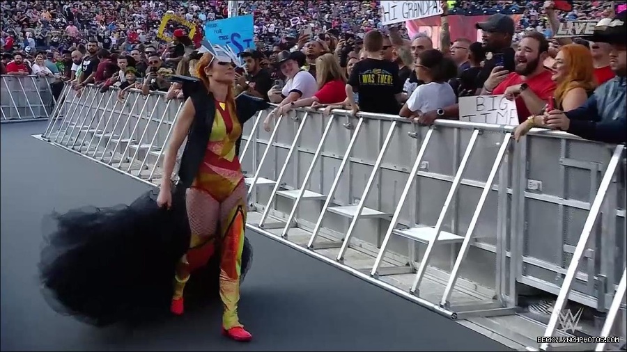 WWE_SummerSlam_2022_720p_WEB_h264-HEEL_mp4_000326487.jpg