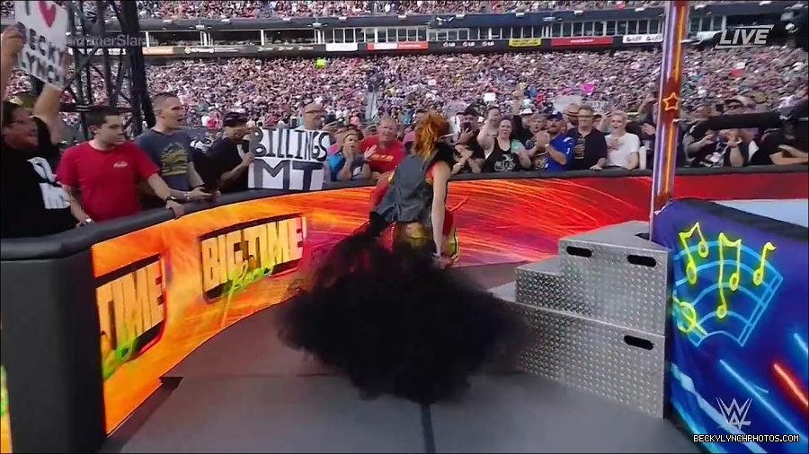 WWE_SummerSlam_2022_720p_WEB_h264-HEEL_mp4_000332487.jpg
