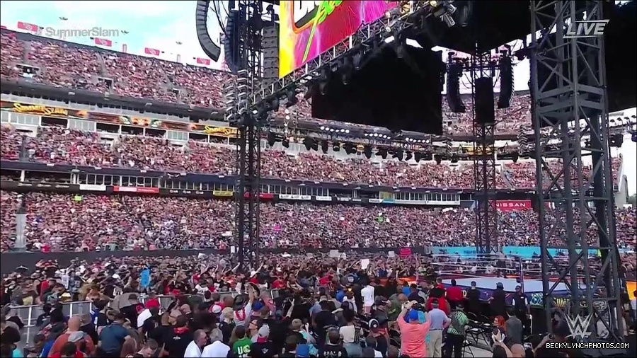 WWE_SummerSlam_2022_720p_WEB_h264-HEEL_mp4_000334487.jpg