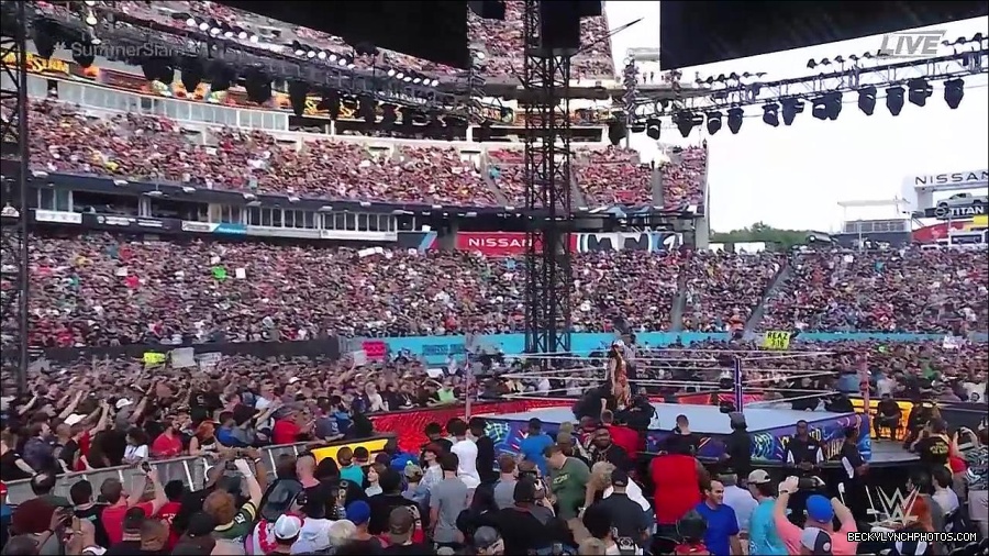 WWE_SummerSlam_2022_720p_WEB_h264-HEEL_mp4_000338887.jpg