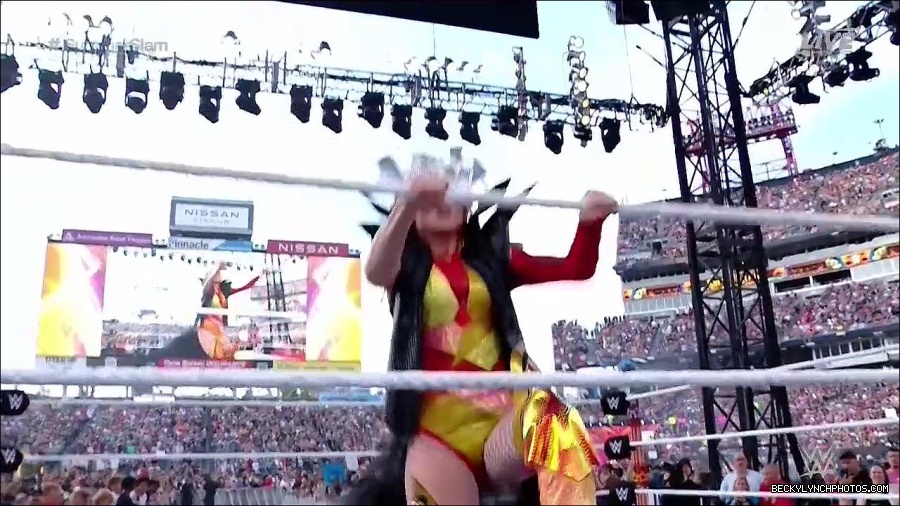 WWE_SummerSlam_2022_720p_WEB_h264-HEEL_mp4_000351287.jpg