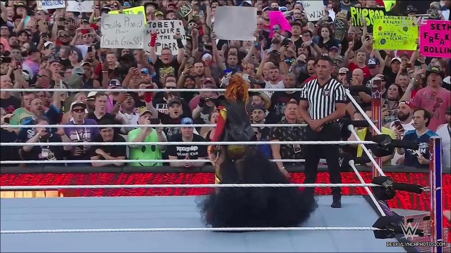 WWE_SummerSlam_2022_720p_WEB_h264-HEEL_mp4_000357687.jpg