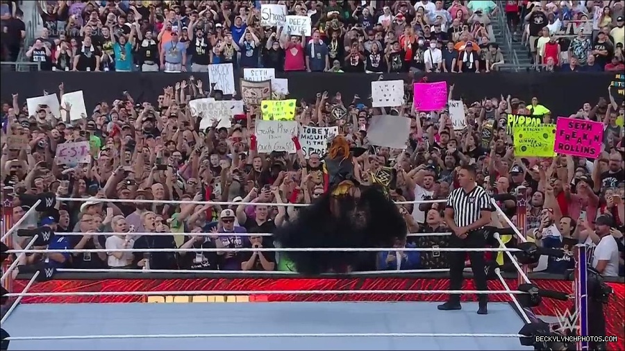 WWE_SummerSlam_2022_720p_WEB_h264-HEEL_mp4_000360487.jpg