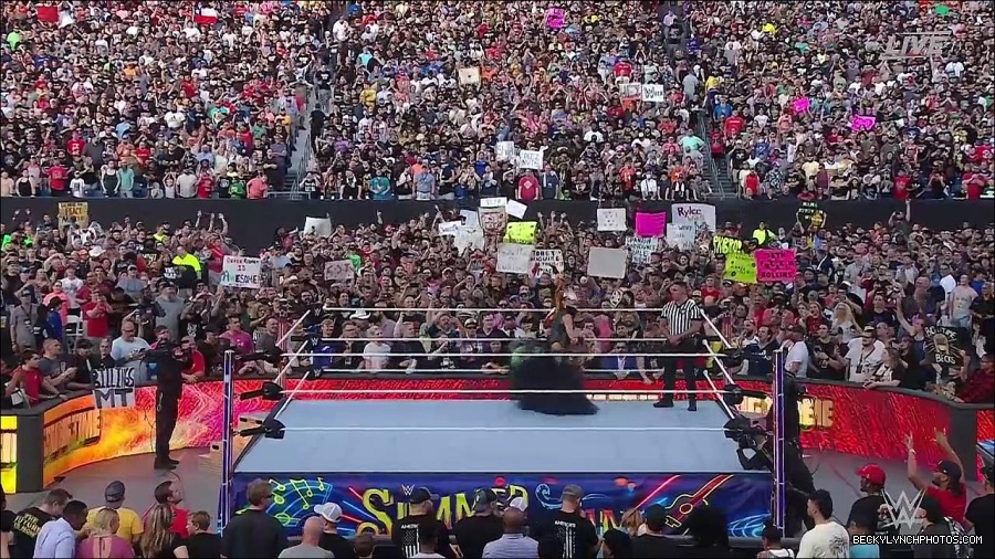 WWE_SummerSlam_2022_720p_WEB_h264-HEEL_mp4_000367687.jpg
