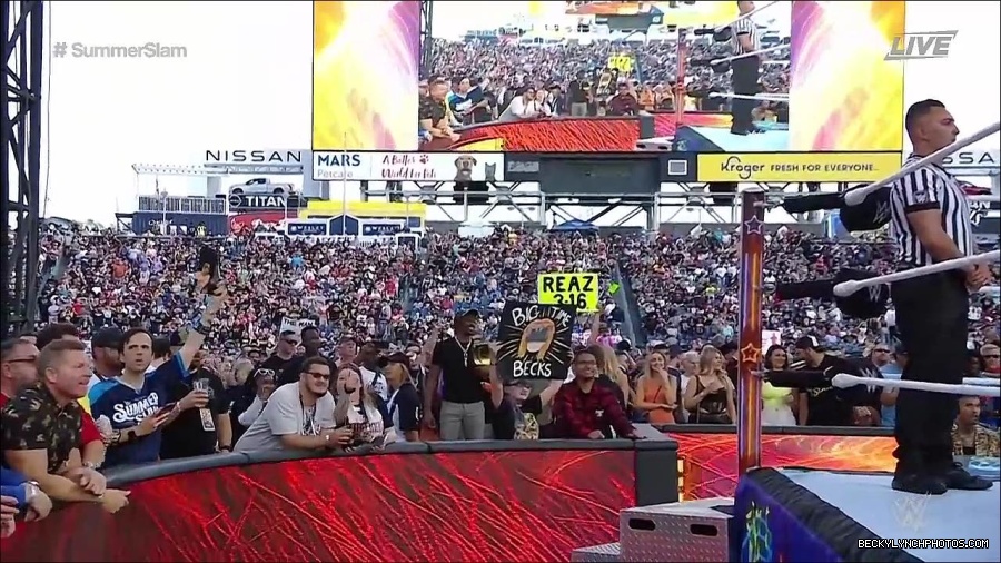 WWE_SummerSlam_2022_720p_WEB_h264-HEEL_mp4_000371287.jpg