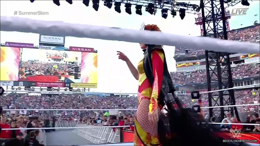WWE_SummerSlam_2022_720p_WEB_h264-HEEL_mp4_000371687.jpg
