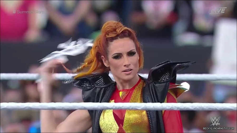 WWE_SummerSlam_2022_720p_WEB_h264-HEEL_mp4_000374087.jpg
