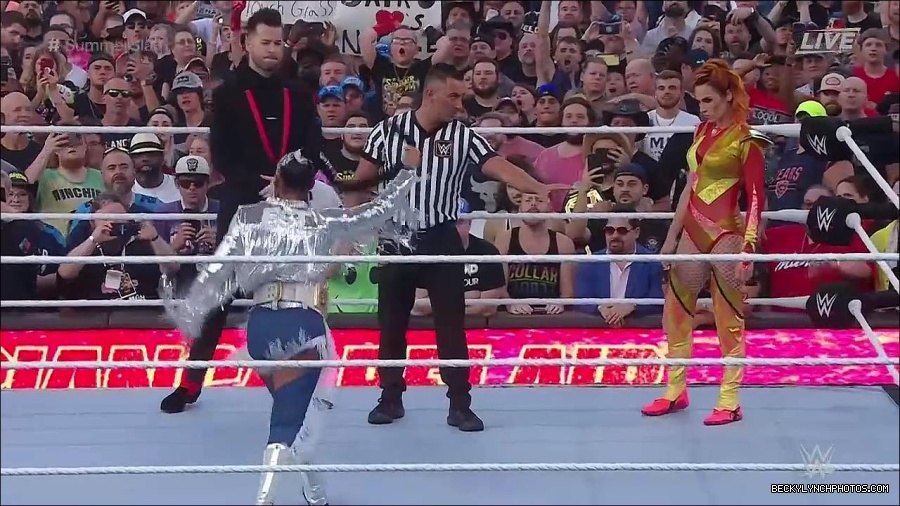 WWE_SummerSlam_2022_720p_WEB_h264-HEEL_mp4_000443687.jpg