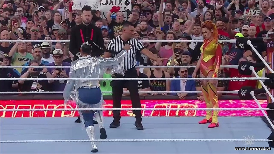 WWE_SummerSlam_2022_720p_WEB_h264-HEEL_mp4_000444087.jpg