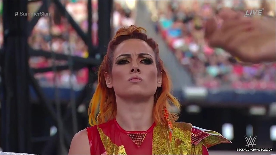 WWE_SummerSlam_2022_720p_WEB_h264-HEEL_mp4_000449287.jpg