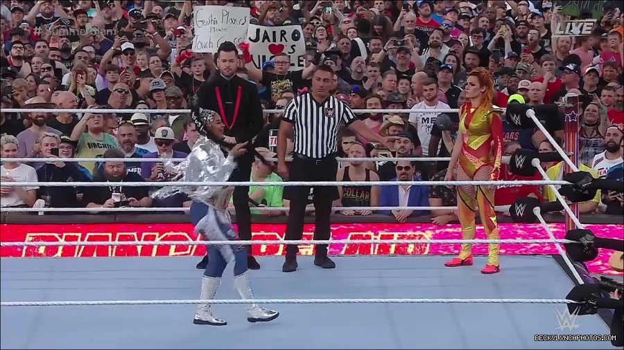 WWE_SummerSlam_2022_720p_WEB_h264-HEEL_mp4_000451687.jpg