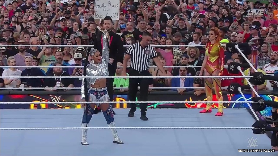 WWE_SummerSlam_2022_720p_WEB_h264-HEEL_mp4_000456487.jpg