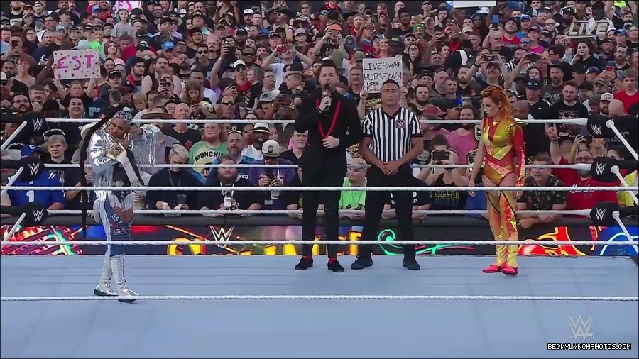 WWE_SummerSlam_2022_720p_WEB_h264-HEEL_mp4_000462487.jpg
