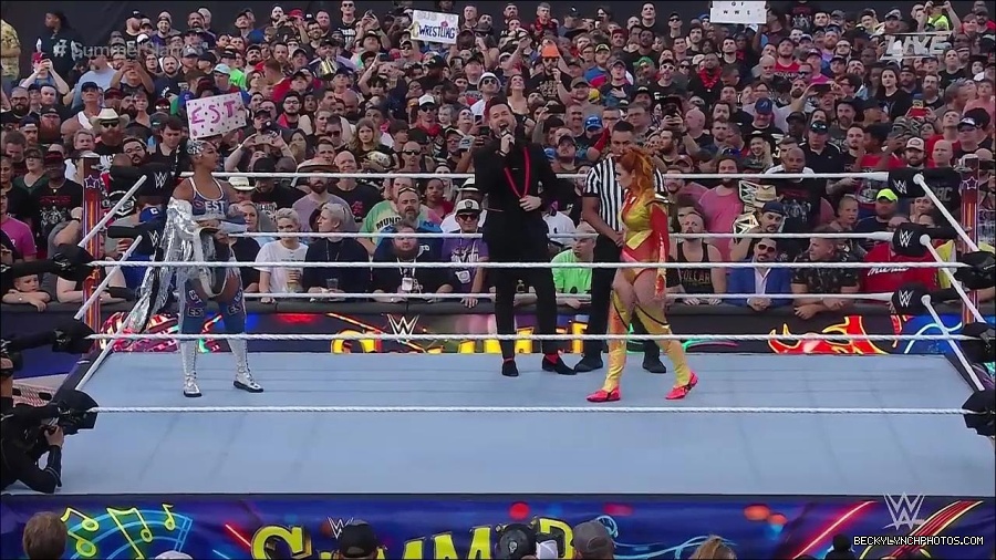 WWE_SummerSlam_2022_720p_WEB_h264-HEEL_mp4_000474487.jpg