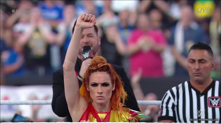 WWE_SummerSlam_2022_720p_WEB_h264-HEEL_mp4_000479687.jpg
